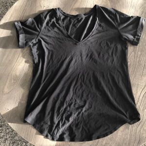 Basic black lululemon tee
